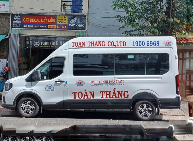 DÁN DECAL XE HỢP ĐỒNG - BIỂN SỐ XE CHO NHÀ XE TOÀN THẮNG